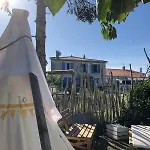 Guest house Les Flots De Ma Vie D Hotes Et Tipi Florence Et Virginie Gossin Barzan