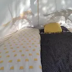 Les Flots De Ma Vie D Hotes Et Tipi Florence Et Virginie Gossin Barzan