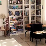 Les Flots De Ma Vie D Hotes Et Tipi Florence Et Virginie Gossin Barzan