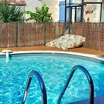 Les Flots De Ma Vie D Hotes Et Tipi Florence Et Virginie Gossin Pensionat 3*