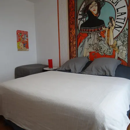 Maison d'hôtes Les Flots De Ma Vie D Hotes Et Tipi Florence Et Virginie Gossin