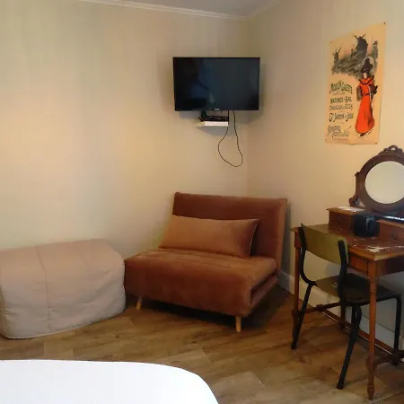 Les Flots De Ma Vie D Hotes Et Tipi Florence Et Virginie Gossin 3* Barzan