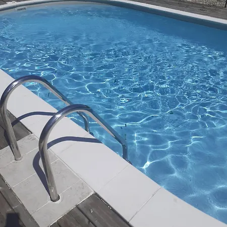 Affittacamere Les Flots De Ma Vie D Hotes Et Tipi Florence Et Virginie Gossin Barzan