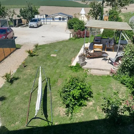 Affittacamere Les Flots De Ma Vie D Hotes Et Tipi Florence Et Virginie Gossin Barzan