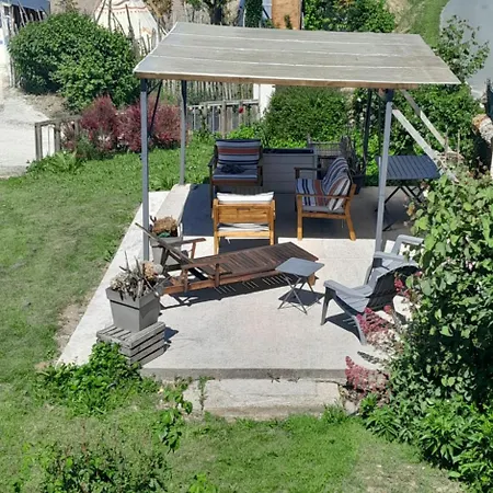 Les Flots De Ma Vie D Hotes Et Tipi Florence Et Virginie Gossin Konukevi Barzan