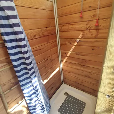 Les Flots De Ma Vie D Hotes Et Tipi Florence Et Virginie Gossin