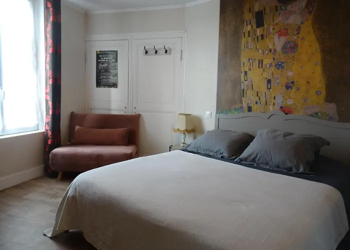 Pensión Les Flots De Ma Vie D Hotes Et Tipi Florence Et Virginie Gossin 3*