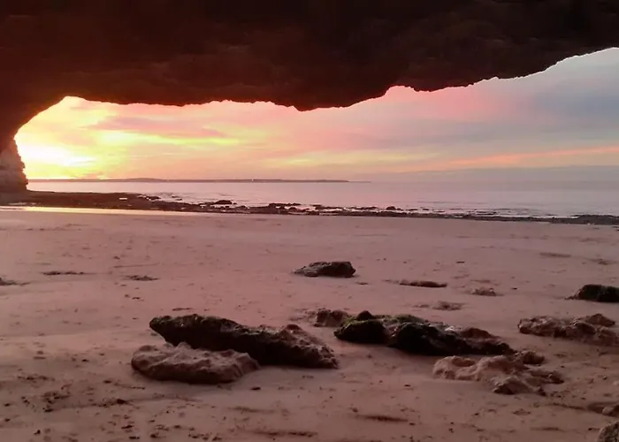 Les Flots De Ma Vie D Hotes Et Tipi Florence Et Virginie Gossin Barzan