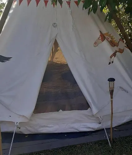 Les Flots De Ma Vie D Hotes Et Tipi Florence Et Virginie Gossin