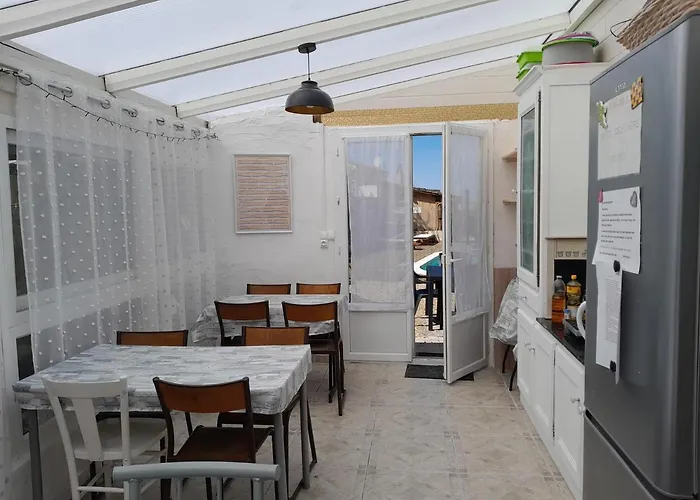 Les Flots De Ma Vie D Hotes Et Tipi Florence Et Virginie Gossin 3* Barzan