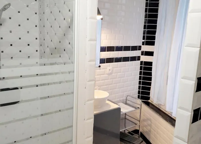 Pensión Les Flots De Ma Vie D Hotes Et Tipi Florence Et Virginie Gossin Barzan