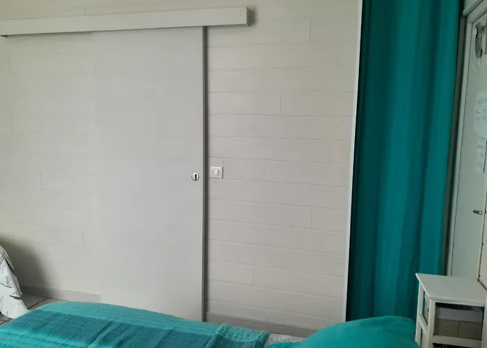 Pensión Les Flots De Ma Vie D Hotes Et Tipi Florence Et Virginie Gossin Barzan