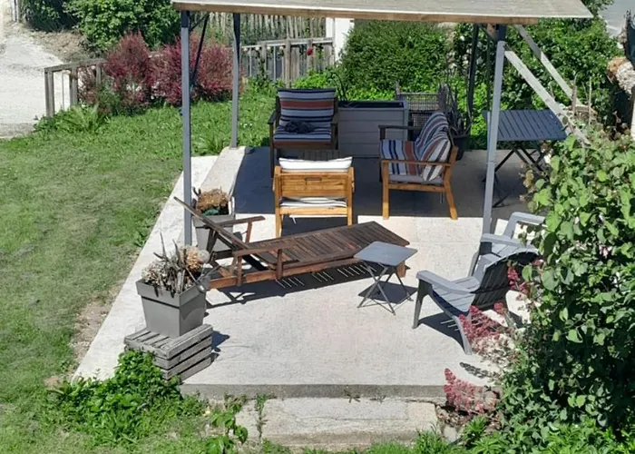 Les Flots De Ma Vie D Hotes Et Tipi Florence Et Virginie Gossin Pensión Barzan