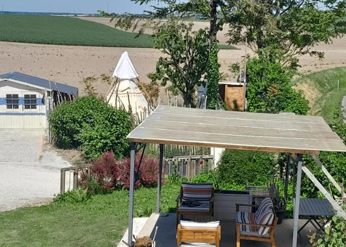 Pensión Les Flots De Ma Vie D Hotes Et Tipi Florence Et Virginie Gossin 3*