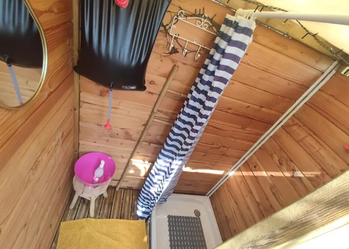 Les Flots De Ma Vie D Hotes Et Tipi Florence Et Virginie Gossin 3*