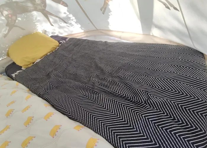 Pensión Les Flots De Ma Vie D Hotes Et Tipi Florence Et Virginie Gossin